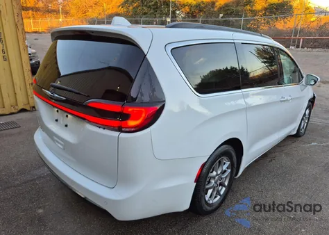 2022 Chrysler Pacifica Touring from USA, damaged, VIN 2C4RC1FG0NR103389